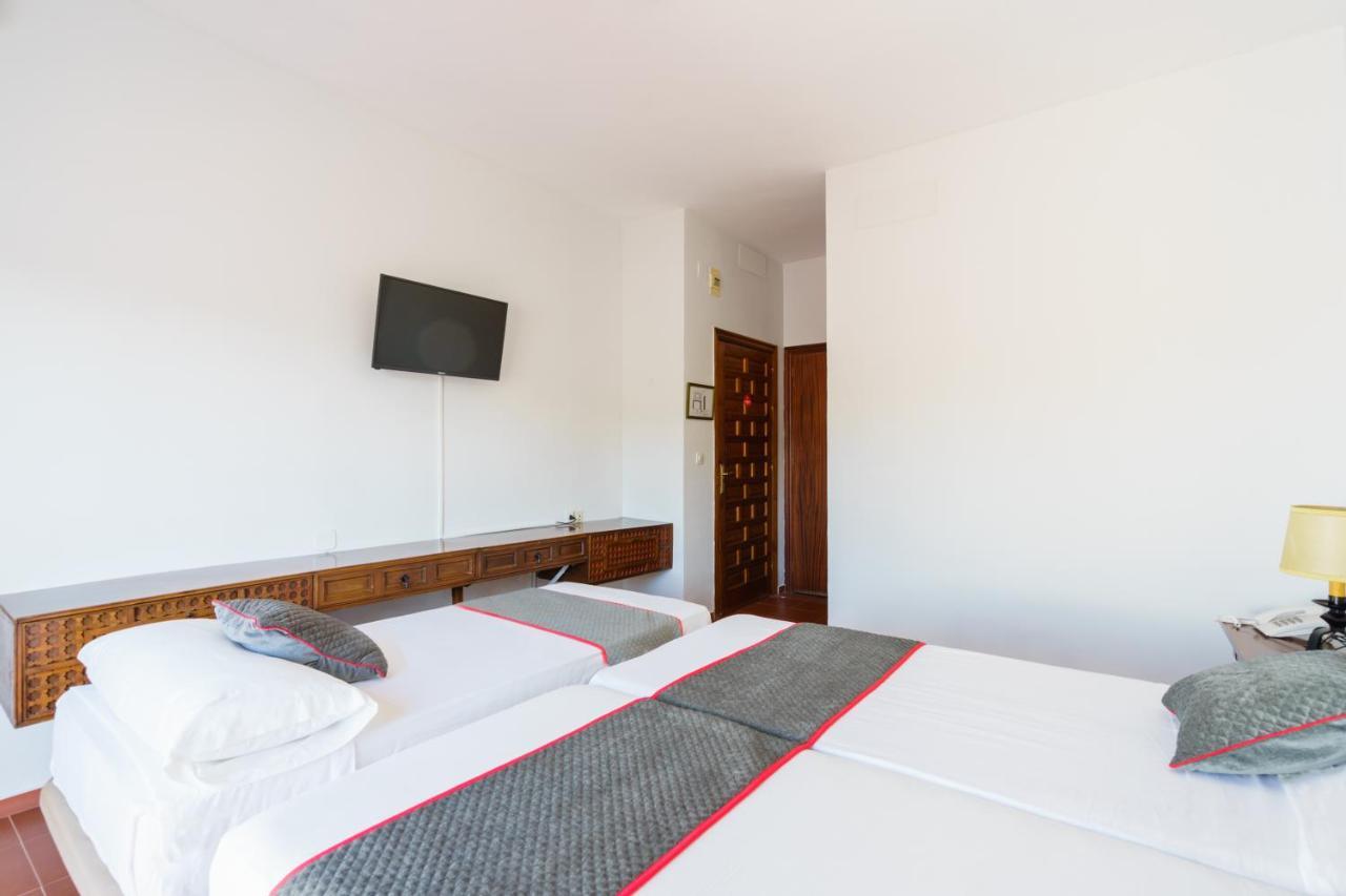 Venta Del Alto Hotel Las Cumbres By Vivere Stays El Garrobo Екстериор снимка